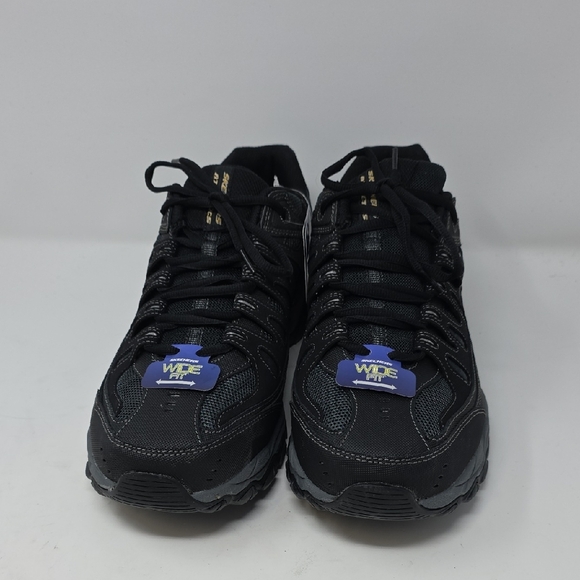 Skechers Men\'s Black and Gray Athletic Shoes Size 13